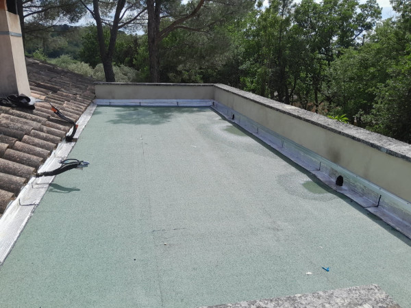 Étanchéité toiture terrasse sur Bollène